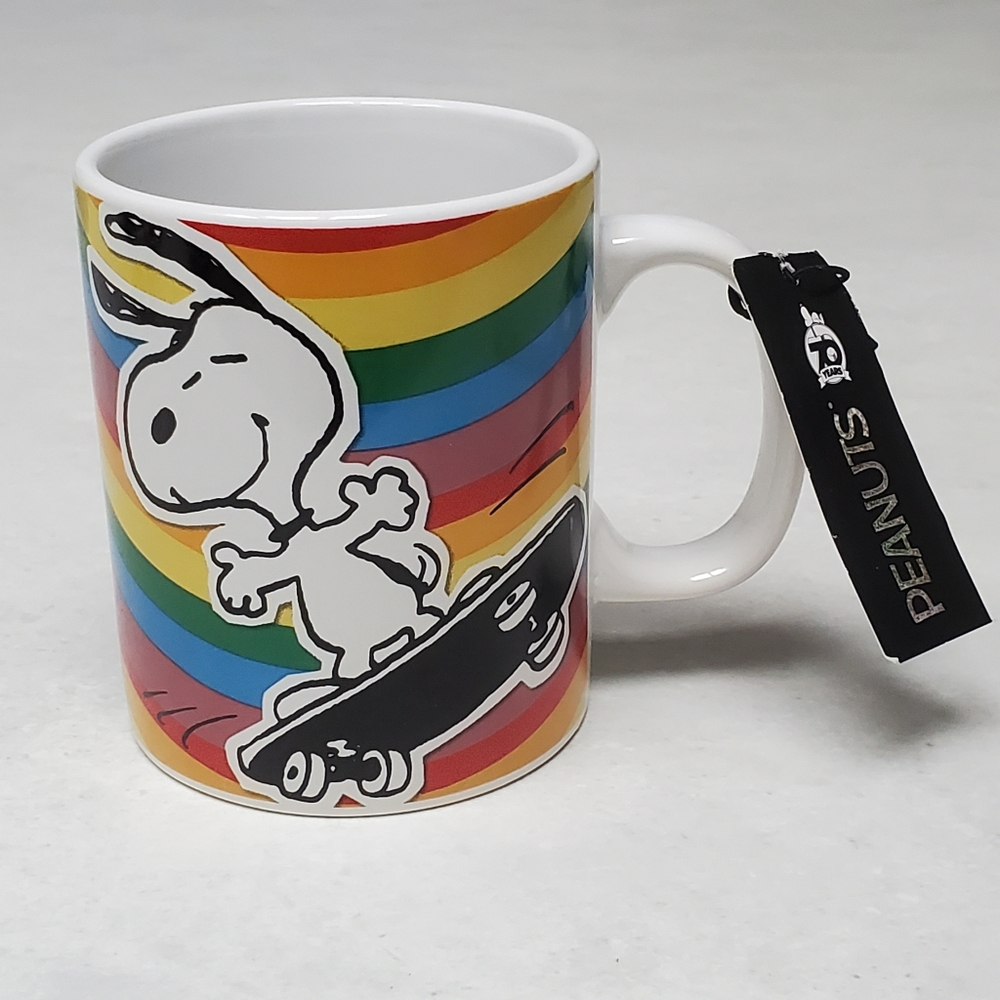 NWT PEANUTS 70th Anniversary Snoopy Skate Board Rainbow Coffee Mug Cup 15 oz 🌈